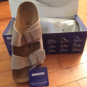 Arizona Taupe (Narrow Fit) Size 8 Birkenstock